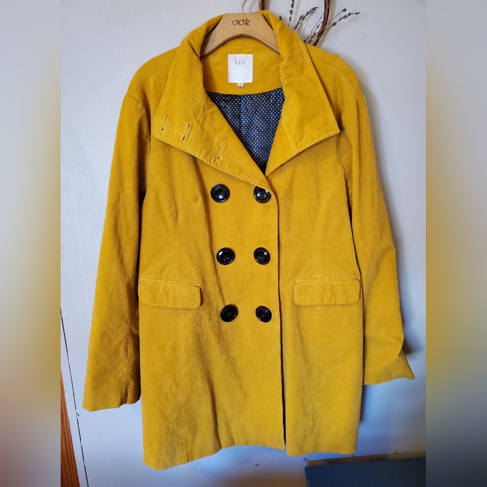 Luii Golden Trench Coat with Black Buttons